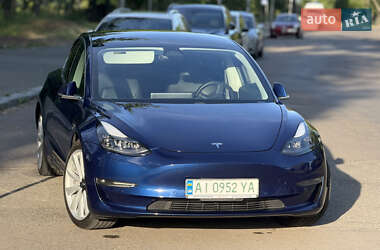 Седан Tesla Model 3 2019 в 