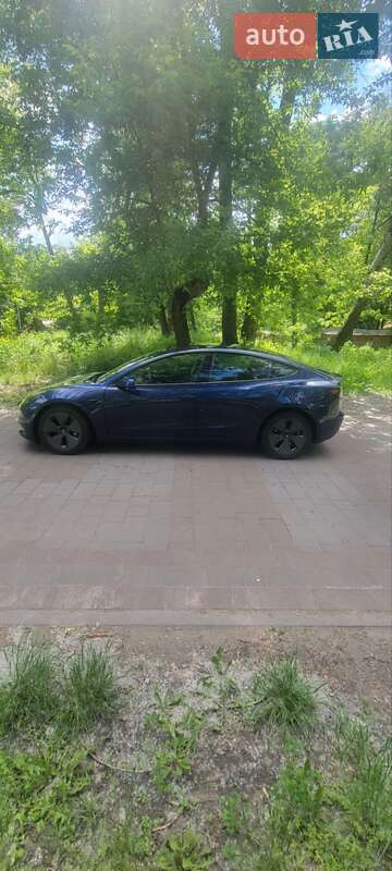 Седан Tesla Model 3 2023 в Киеве