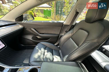 Седан Tesla Model 3 2018 в 