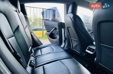 Седан Tesla Model 3 2018 в 