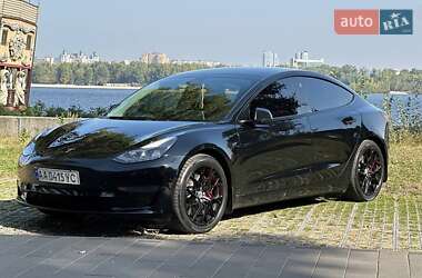 Седан Tesla Model 3 2021 в Львове