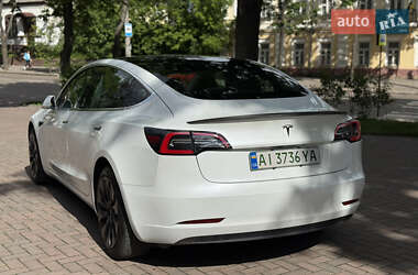 Седан Tesla Model 3 2019 в 