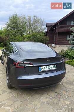 Седан Tesla Model 3 2018 в 