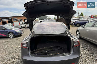 Седан Tesla Model 3 2018 в 