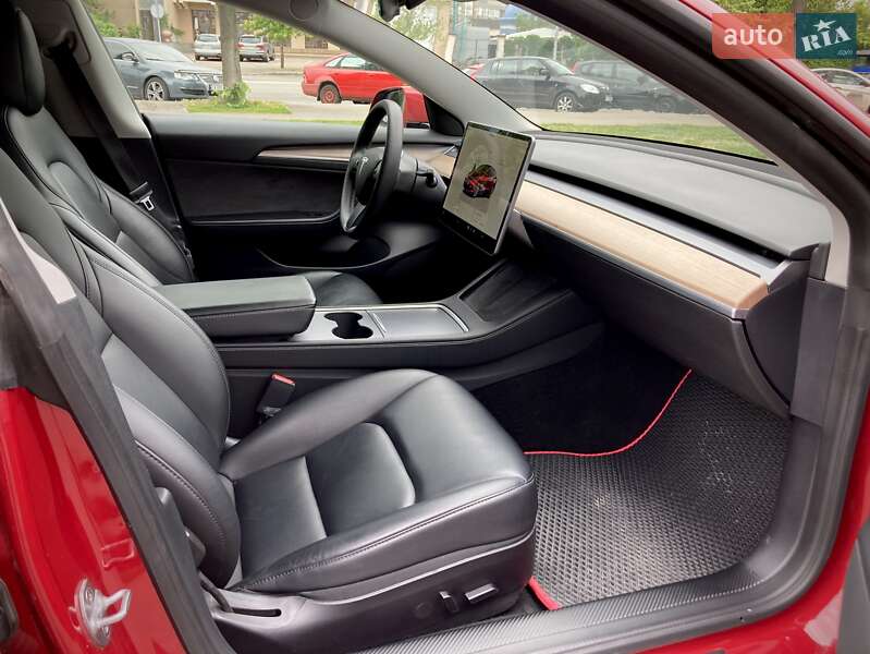Седан Tesla Model 3 2022 в Києві