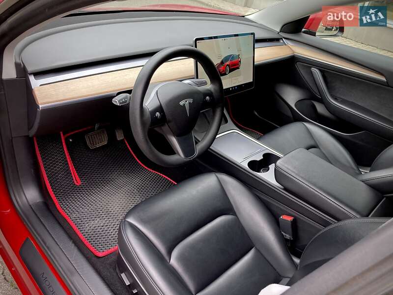 Седан Tesla Model 3 2022 в Києві
