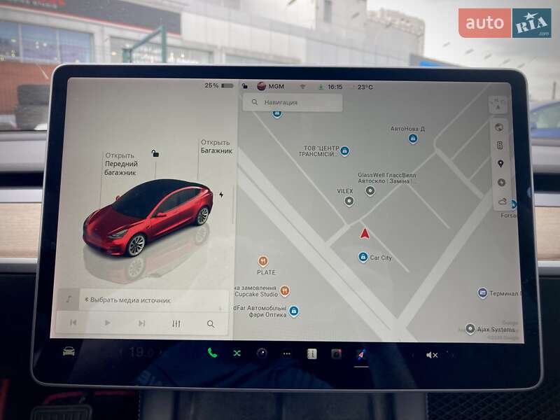 Седан Tesla Model 3 2022 в Києві