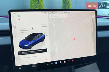 Седан Tesla Model 3 2024 в 