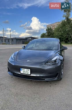 Седан Tesla Model 3 2023 в Кривом Роге