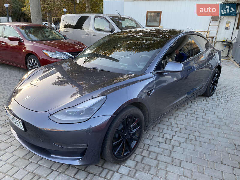 Седан Tesla Model 3 2021 в Одессе
