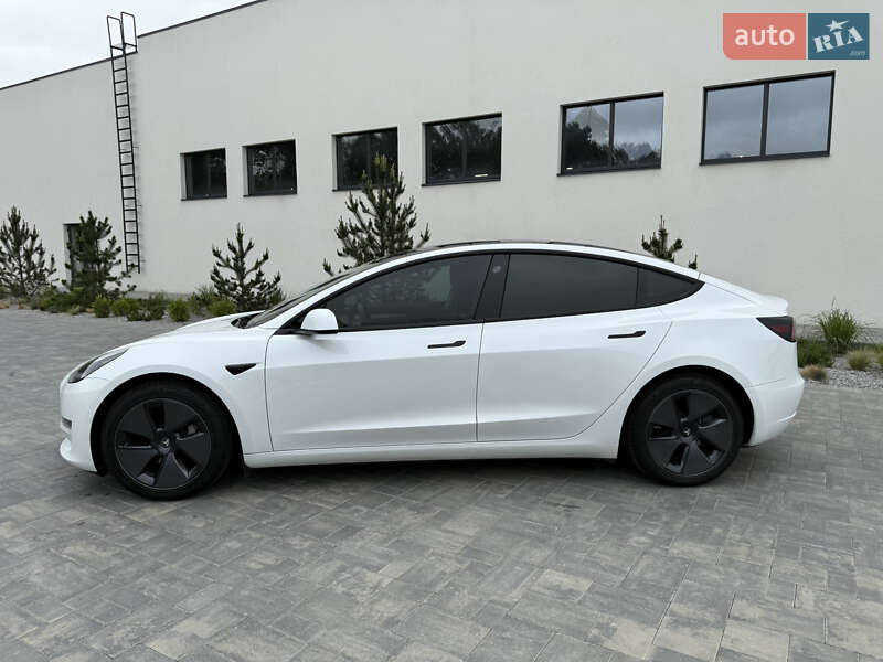 Седан Tesla Model 3 2021 в Луцке фото 2 Седан Tesla Model 3 2021 в Луцке