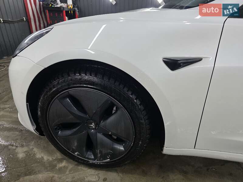 Седан Tesla Model 3 2019 в Киеве фото 8 Седан Tesla Model 3 2019 в Киеве
