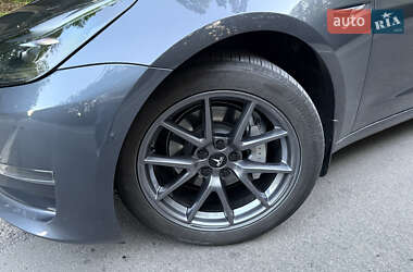 Седан Tesla Model 3 2023 в Полтаве