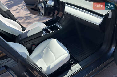Седан Tesla Model 3 2023 в Полтаве