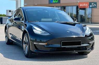 Седан Tesla Model 3 2018 в 