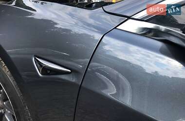 Седан Tesla Model 3 2020 в 