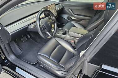 Седан Tesla Model 3 2019 в 