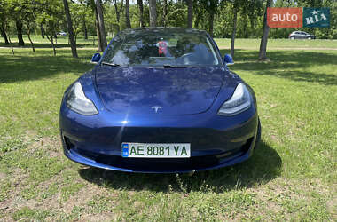 Седан Tesla Model 3 2019 в 