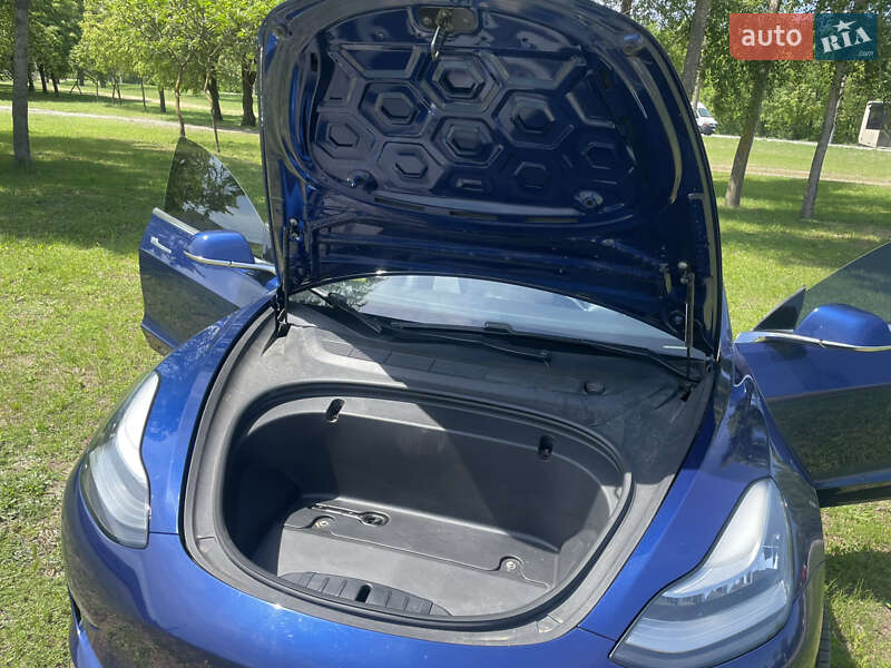 Седан Tesla Model 3 2019 в Кривом Роге фото 22 Седан Tesla Model 3 2019 в Кривом Роге