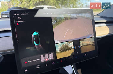 Седан Tesla Model 3 2018 в 