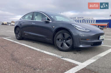 Седан Tesla Model 3 2018 в 