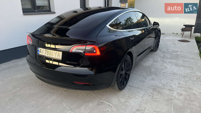 Седан Tesla Model 3 2018 в Києві