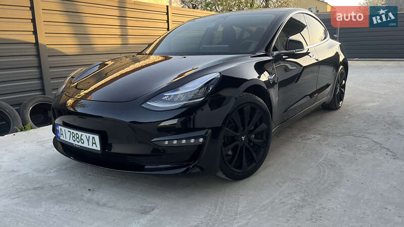 Седан Tesla Model 3 2018 в Києві