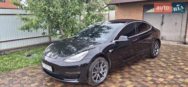 Седан Tesla Model 3 2019 в Борисполе