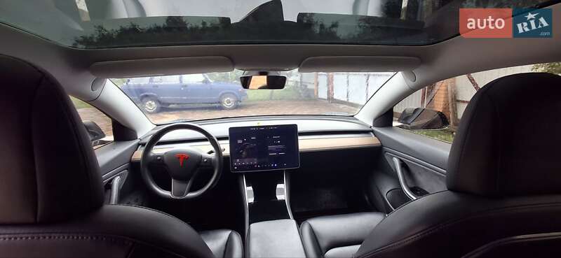 Седан Tesla Model 3 2019 в Борисполе
