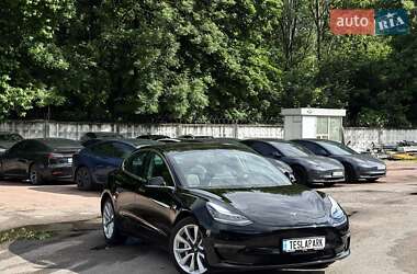 Седан Tesla Model 3 2018 в Киеве