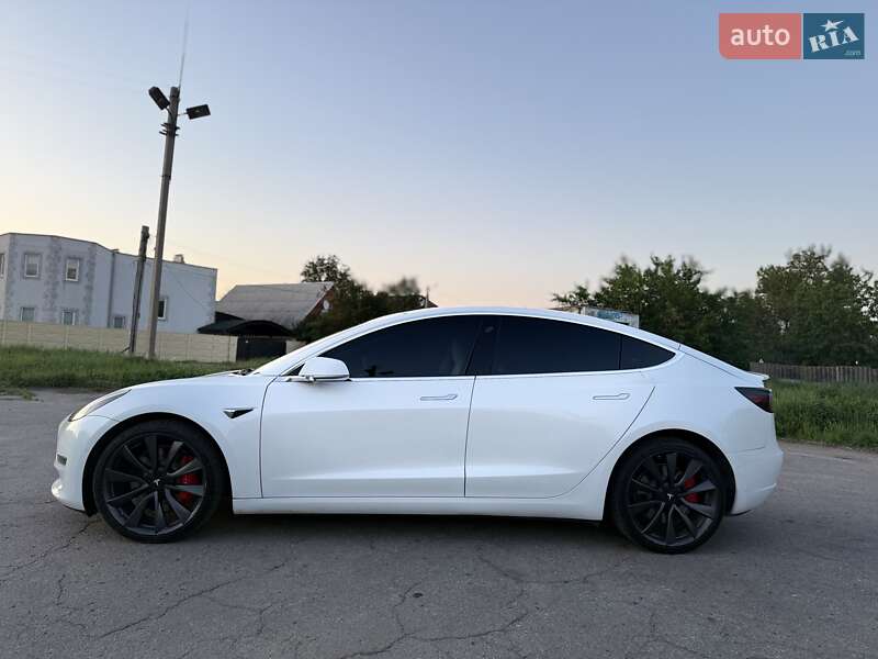 Седан Tesla Model 3 2019 в Києві