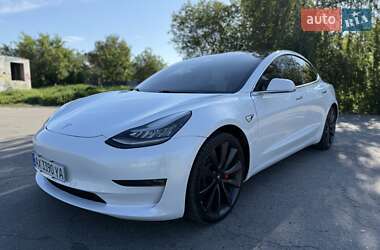 Седан Tesla Model 3 2019 в Харькове