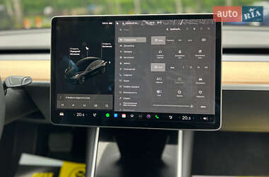 Седан Tesla Model 3 2020 в 