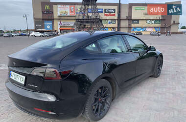 Седан Tesla Model 3 2020 в 