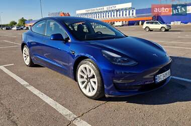 Седан Tesla Model 3 2022 в Львове