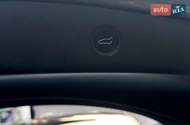 Седан Tesla Model 3 2021 в Киеве