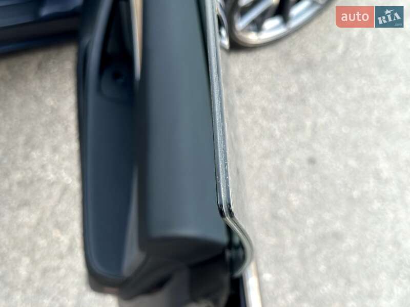 Седан Tesla Model 3 2021 в Киеве