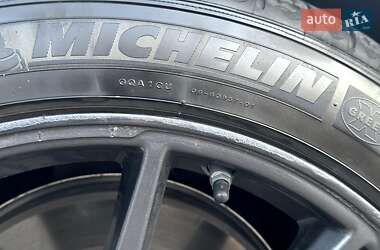 Седан Tesla Model 3 2021 в Киеве