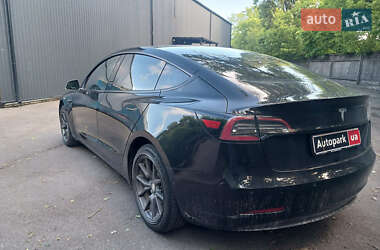 Седан Tesla Model 3 2019 в 