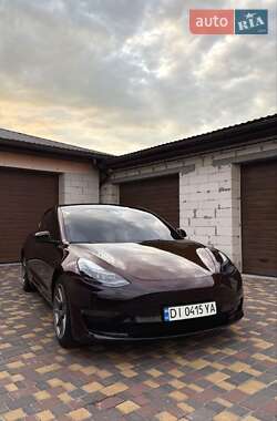 Седан Tesla Model 3 2022 в 