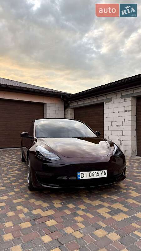 Tesla Model 3 2022