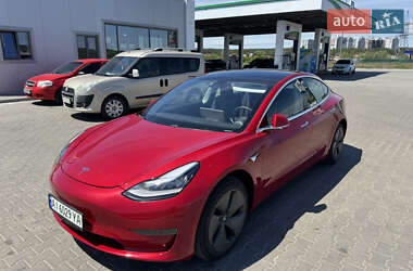 Седан Tesla Model 3 2020 в Києві