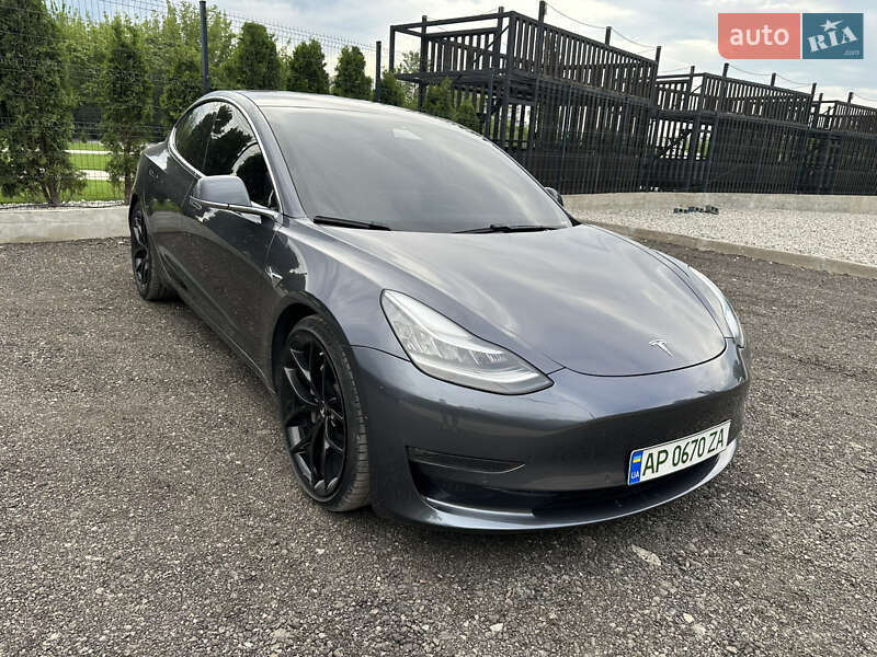 Седан Tesla Model 3 2018 в Запорожье