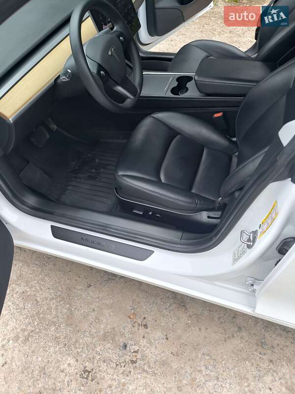 Седан Tesla Model 3 2021 в Бережанах фото 17 Седан Tesla Model 3 2021 в Бережанах