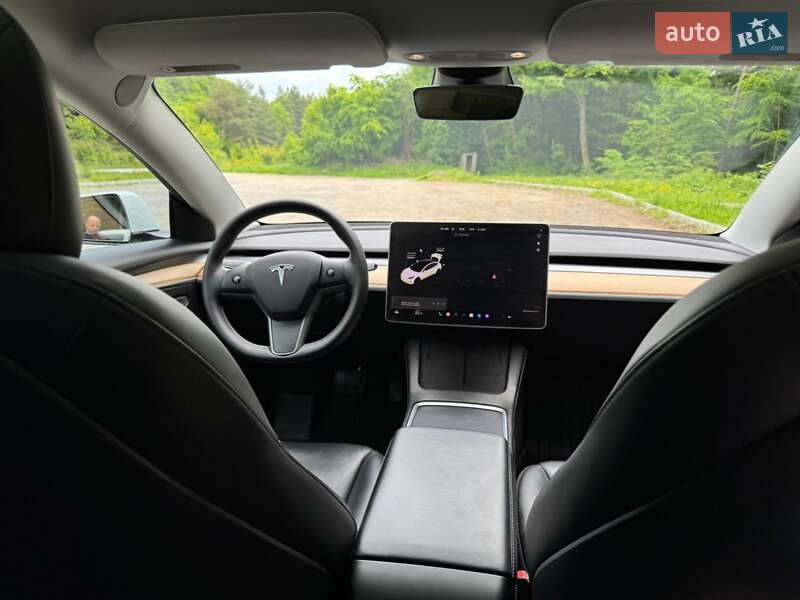 Седан Tesla Model 3 2021 в Бережанах фото 23 Седан Tesla Model 3 2021 в Бережанах