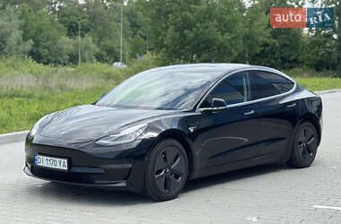 Седан Tesla Model 3 2019 в Львове