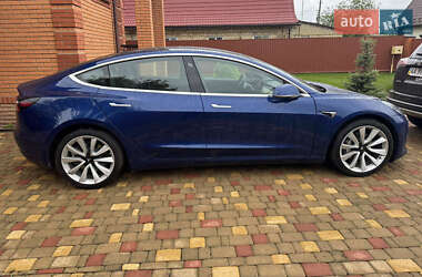 Седан Tesla Model 3 2019 в Виннице