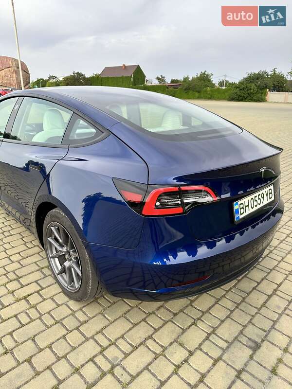 Седан Tesla Model 3 2022 в Одессе