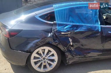 Седан Tesla Model 3 2018 в 