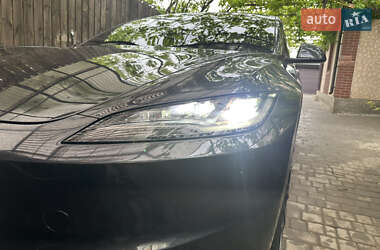 Седан Tesla Model 3 2024 в 